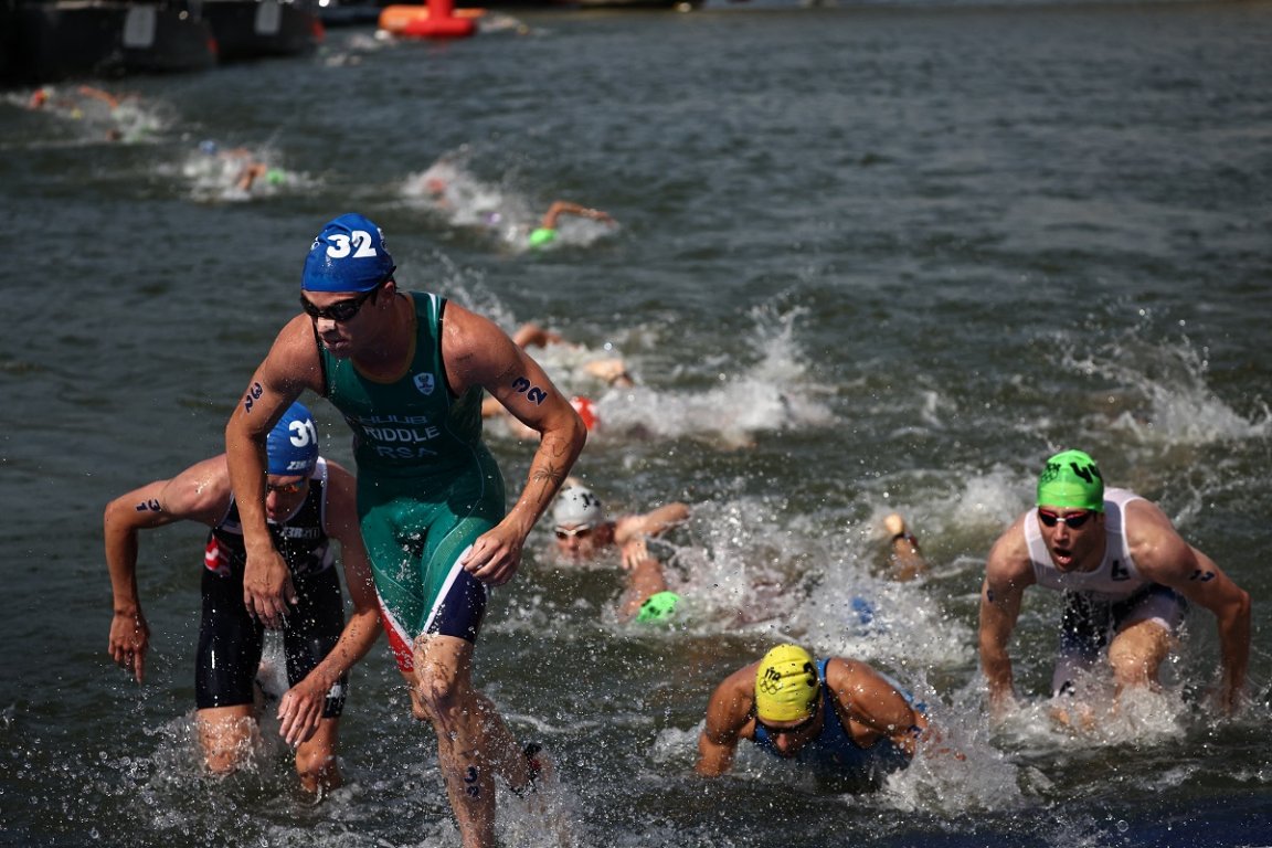 The safety of the Seine River continues to be called into question after a practice session for marathon swimmers on Tuesday was canceled.