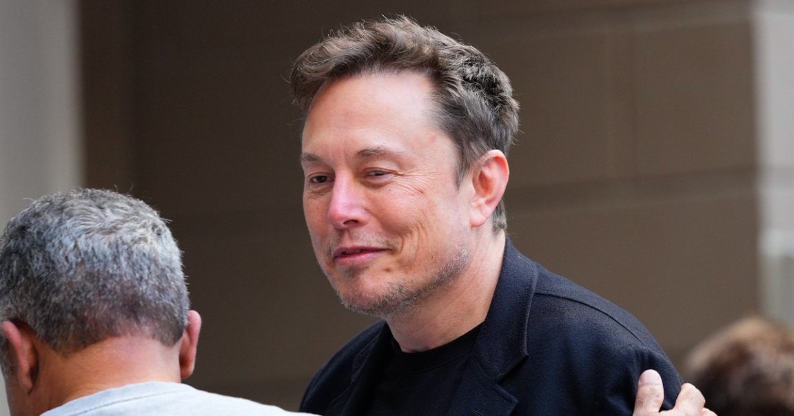 When buying Twitter, Elon Musk's team sent a bunch of people the wrong finance spreadsheet — and then made them delete it.