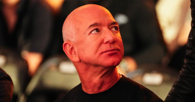 Jeff Bezos once gave a cryptic missive to a power broker about wanting to go to Mars — and that power broker wouldn't share his reasoning.