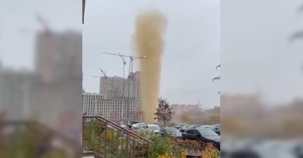 Things in Russia seem pretty crappy after a massive fountain of brown liquid was recorded spewing out of a sewage main in Moscow. 