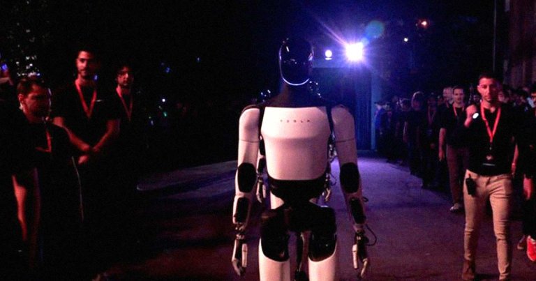 An army of Tesla Optimus humanoid robots could be seen pouring drinks and conversing with eventgoers. They were remotely operated by humans.