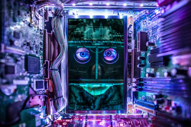 After duping the Los Angeles school system into giving her gobs of money, the founder of an AI firm allegedly spent a lot of it on herself.
