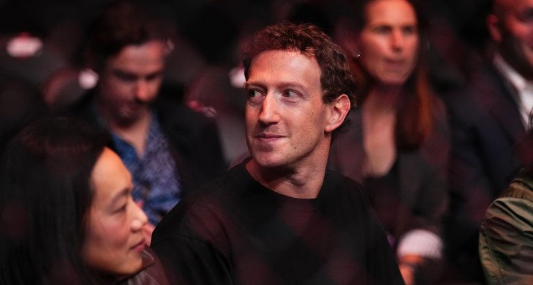 Folks on Reddit are in an uproar after Meta announced that it's planning to load Facebook up with AI "users," which are better known as bots.