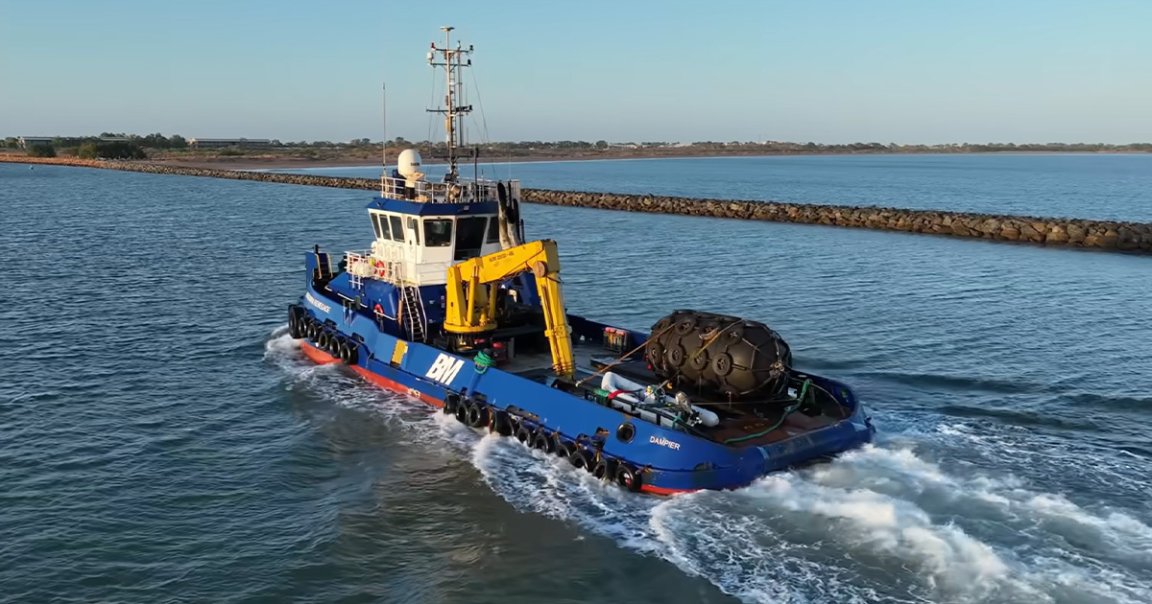 Footage shows SpaceX crews retrieving debris belonging to the upper stage of SpaceX's enormous Starship rocket.