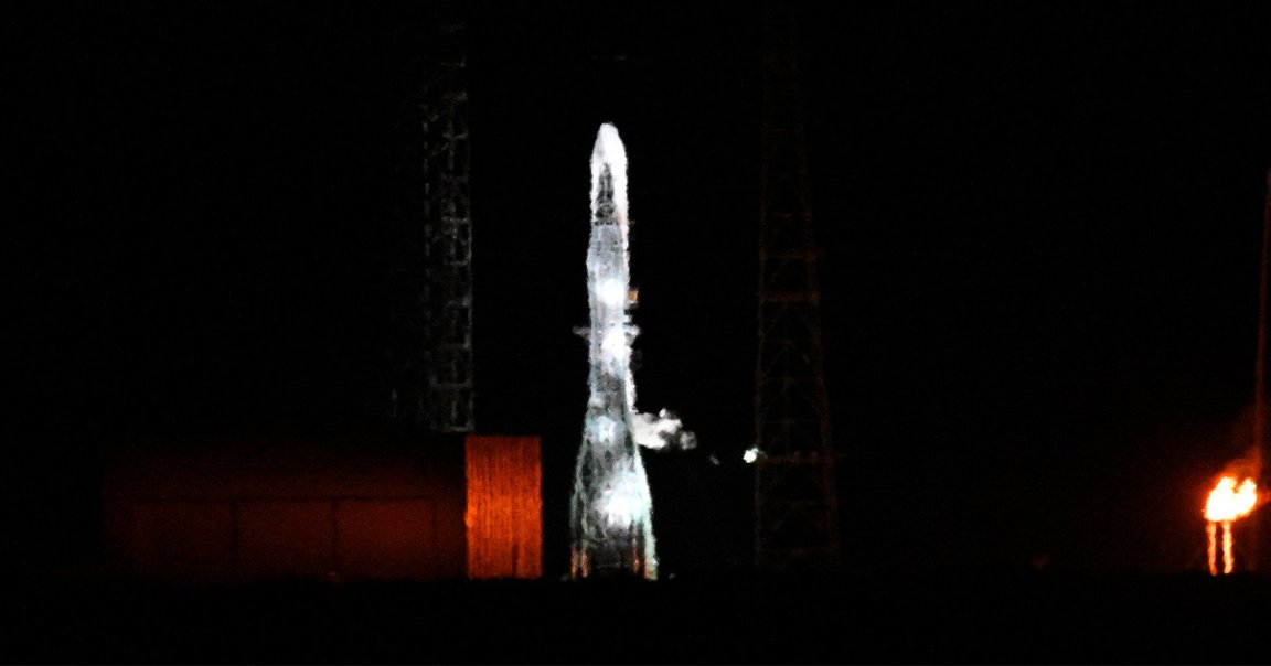Blue Origin scrubbed the launch of its New Glenn rocket right before it was scheduled to lift off on Monday morning from Cape Canaveral.