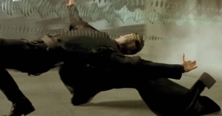 While we're not quite living in "The Matrix," experiences similar to the film's slowed-down "bullet time" do seem to exist in real life.