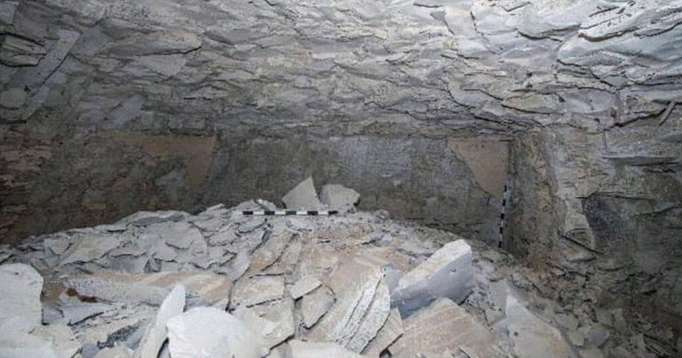 A British-Egyptian team of researchers has discovered what it says is the first pharaoh's tomb in over a century.