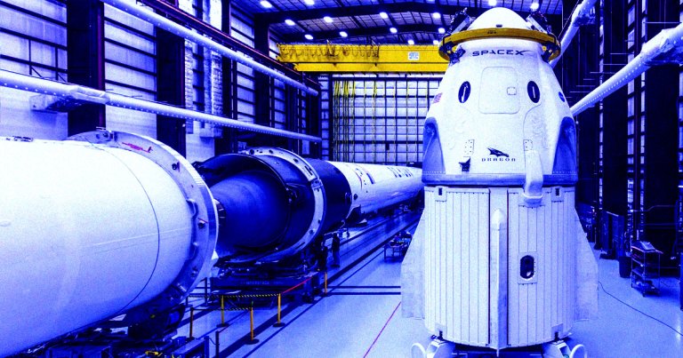 Something Is Wrong With the SpaceX Craft Meant to Fly the Next Mission to the Space Station