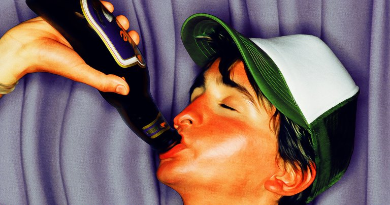 Boozers beware: a new study has found links between heavy alcohol consumption, brain damage, and even earlier death.