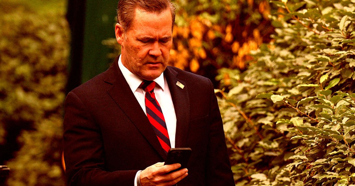 A clone of the messaging app Signal, which was used by since-ousted national security advisor Mike Waltz, has been hacked.