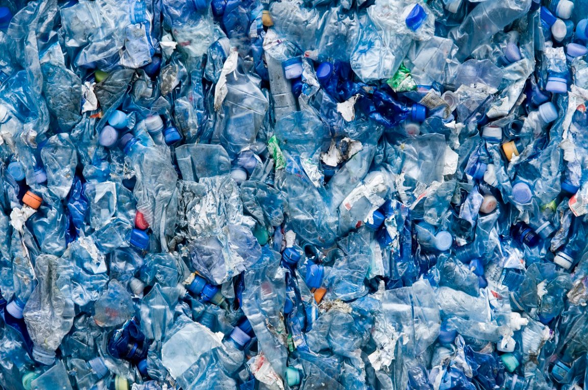 French government scientists have discovered something shocking about the microplastic content in glass and plastic bottles.