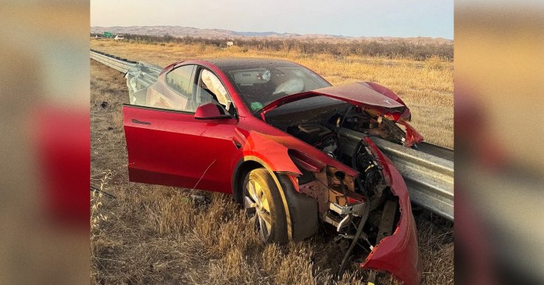 While Tesla's "Autopilot" and "FSD" features have generated controversy, its "lane assist" mode may be behind a bad crash in California.