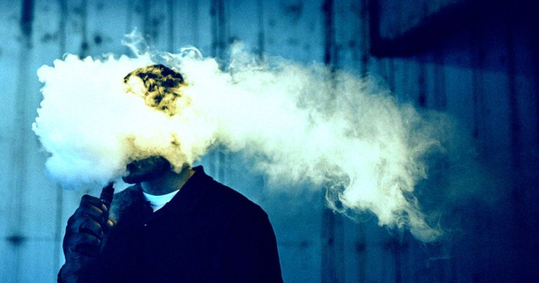 Med Student Horrified to Learn How Much His Zoomer Patient Was Actually Vaping