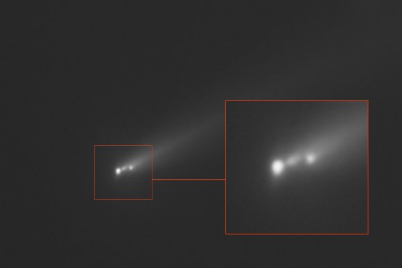 Astronomers have captured spectacular images of a comet, C/2025 K1 (ATLAS), breaking apart in three large pieces during its journey.
