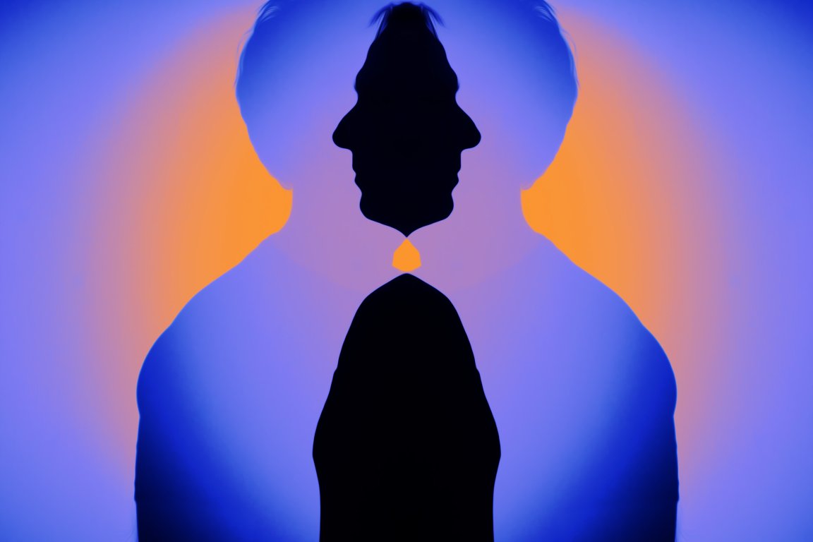 A man charged with real estate fraud in New York used dozens of fake names over a lengthy criminal career, leaving his real name a mystery.