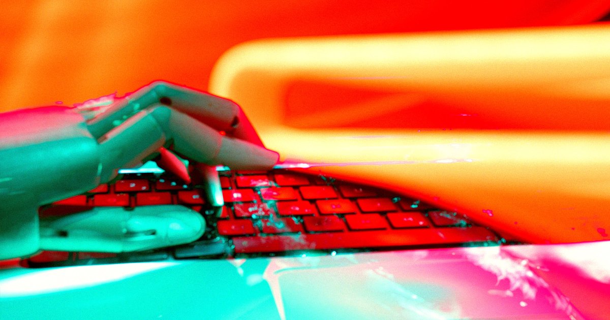 Journalist Caught Publishing Fake Articles Generated by AI