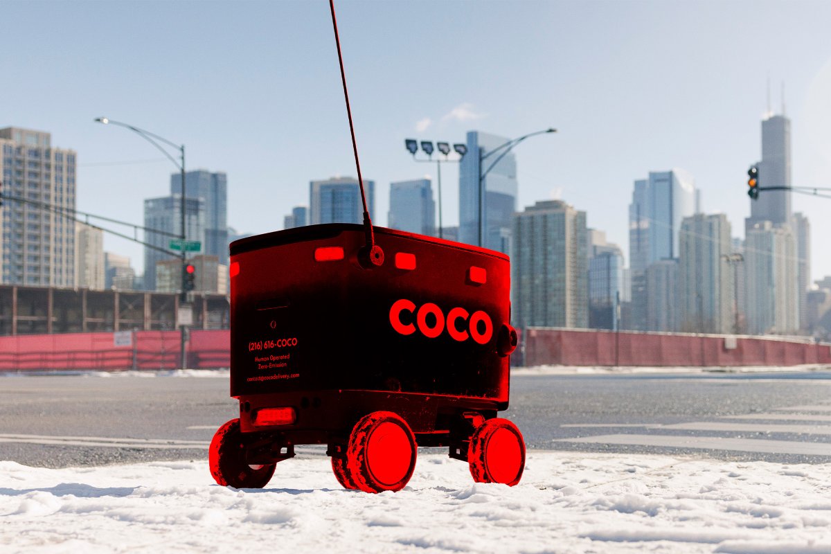Residents Rage Against Fleet of Delivery Robots Taking Over Chicago