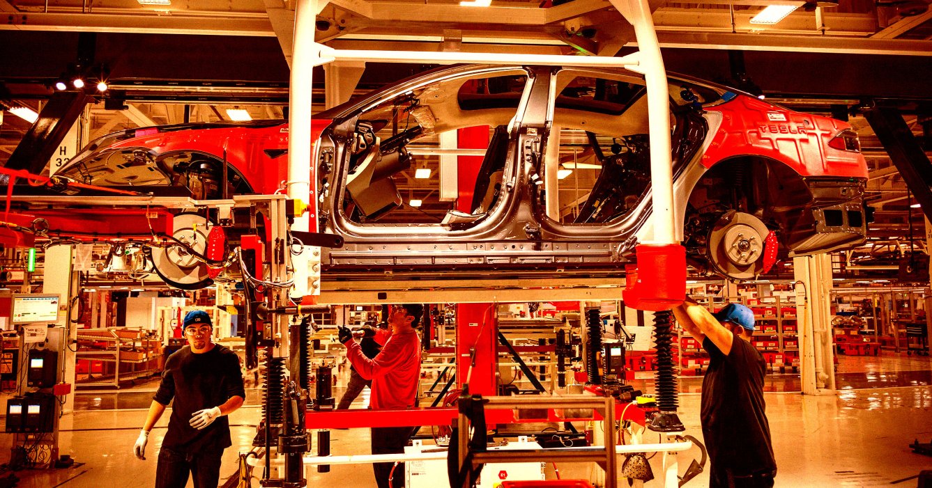 Tesla's AI Boss Issues Grim Warning to Remaining Workers