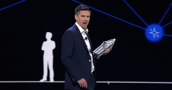 Blue Origin showed off a device that it claims can store energy from hot Moon dust inside a battery. We have questions.