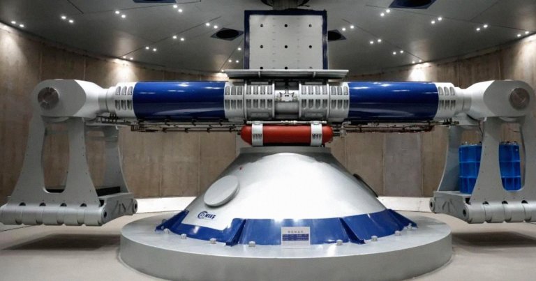 China has unveiled a powerful "hypergravity machine" that can generate forces almost two thousand times stronger than Earth's gravity.