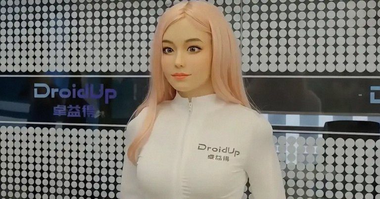 Chinese robot company DroidUP showed off Moya, a "warm" robot that features human-like skin and eerily animated moving facial features.