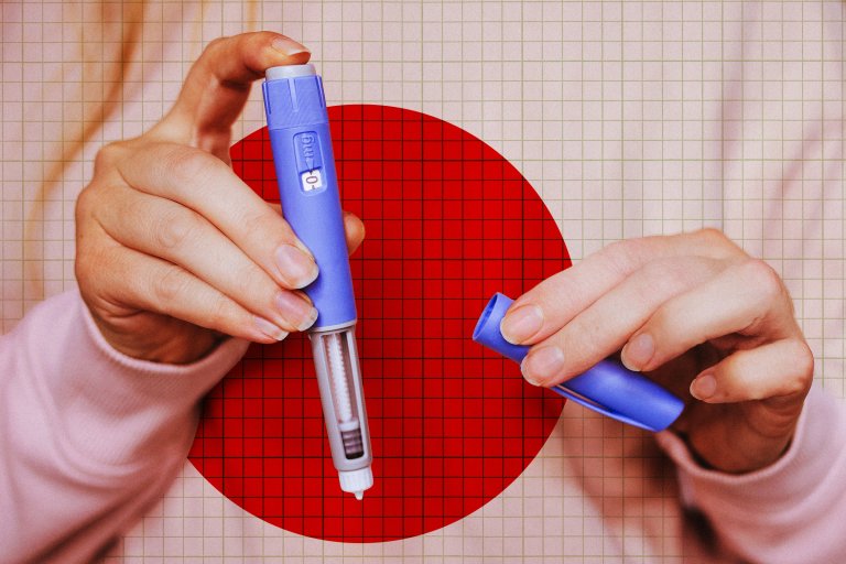 Hands holding a blue injection pen with the cap removed, showing the dosage window set to 0.4 mg. The person is wearing a light pink long-sleeve shirt, and the background features a red circle with a grid pattern overlay.