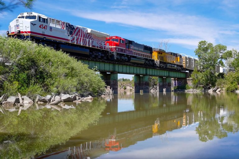 A train transports eight booster motor segments for the SLS (Space Launch System rocket) that will power NASA’s Artemis III mission from Northrop Grumman’s Railyard Shipping Facility in Corinne, Utah, June 2, to NASA’s Kennedy Space Center in Florida.