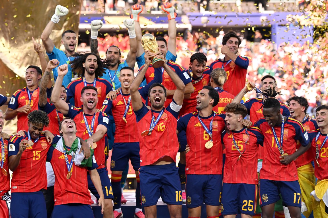 Rodri #16 of Spain lifts the FIFA World Cup Winner’s Trophy after the team’s victory following the FIFA World Cup 2026 Final match between Spain and Argentina at New York New Jersey Stadium on July 19, 2026 in East Rutherford, New Jersey.