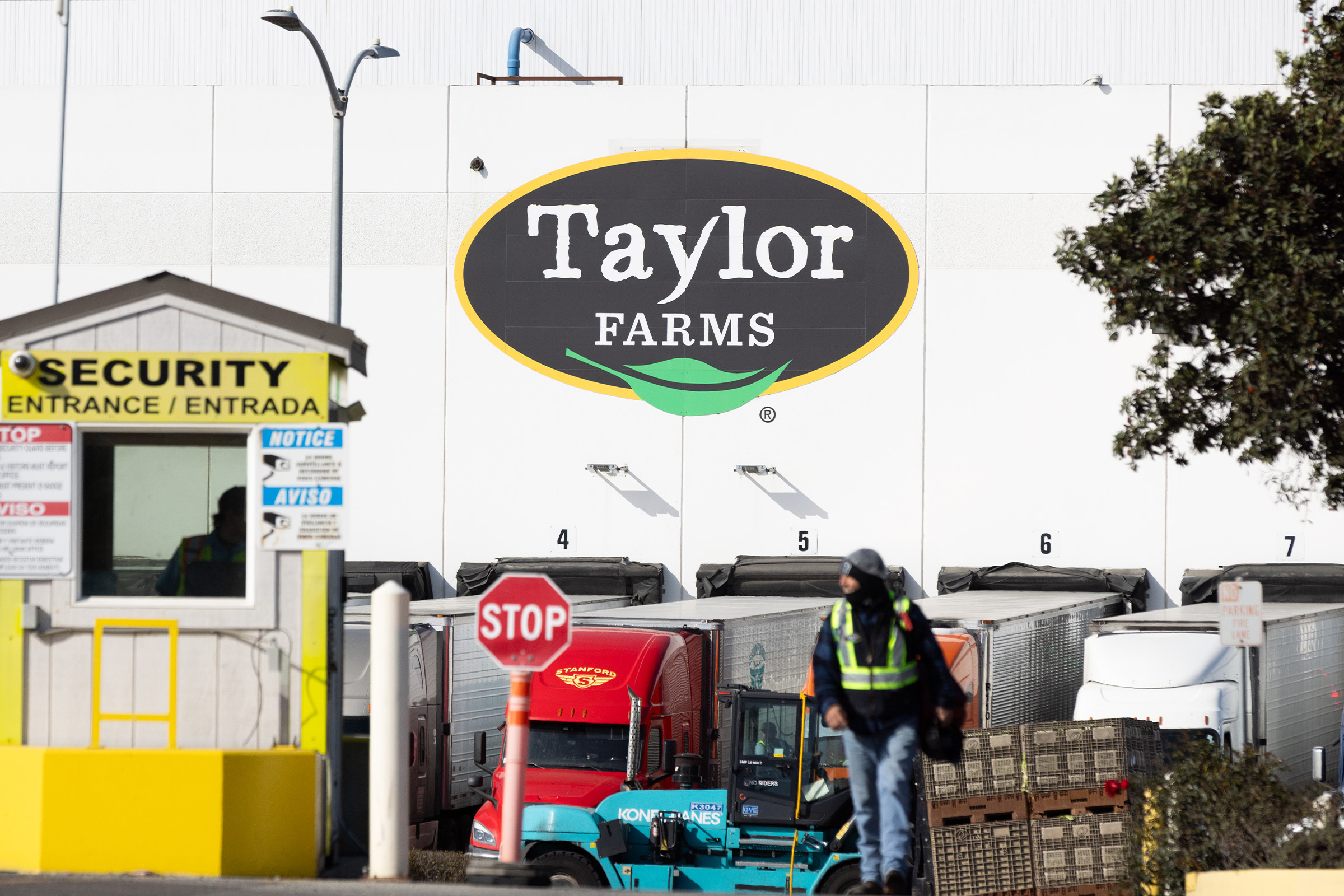 futurism.com - Victor Tangermann - Taylor Farms Made Huge Donation to Trump Group After Loosening of Rules That Could Have Prevented Explosive Diarrhea Outbreak