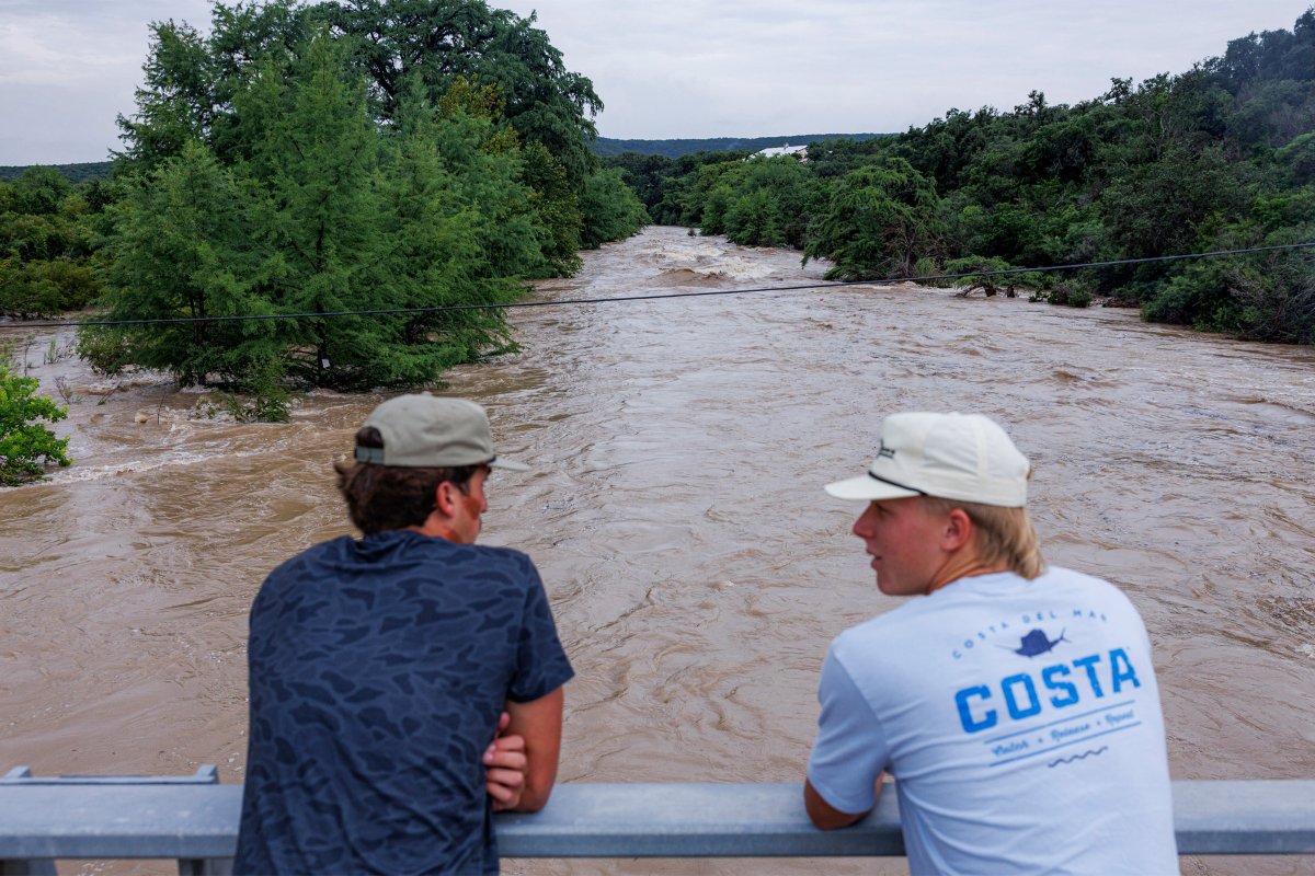 As Much of the East Coast Is Choking on Wildfire Smoke, Texas Is Drowning in Life-Threatening Floods As Much of the East Coast Is Choking on Wildfire Smoke, Texas Is Drowning in Life-Threatening Floods
