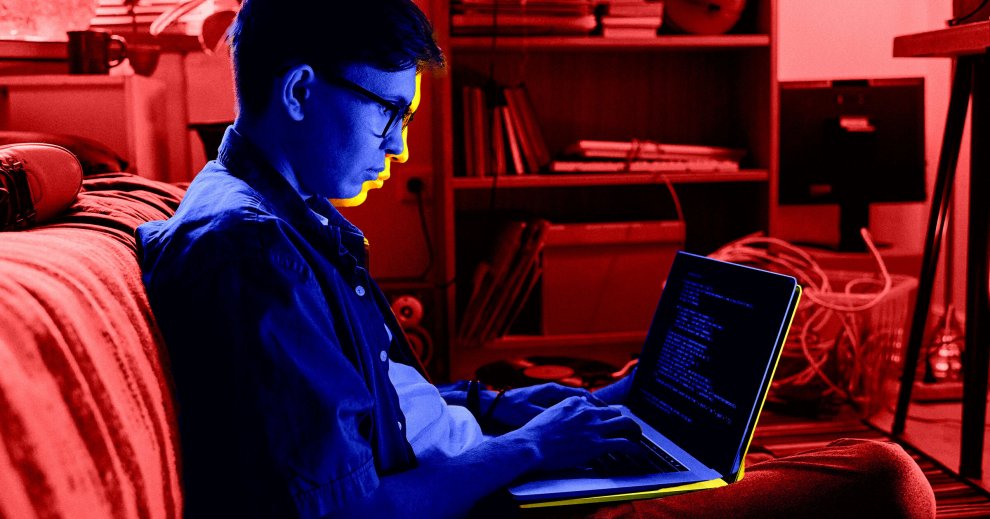 College Students Using AI to Cheat Are Going to Absurd Lengths to Avoid Detection