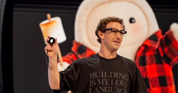 Mark Zuckerberg, CEO of the Facebook-owned Meta Group, unveiled a small device designed to provide access to the company's proprietary AI software, Muse.