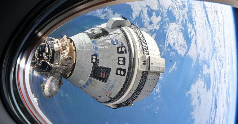 A Boeing Starliner docked to the ISS.