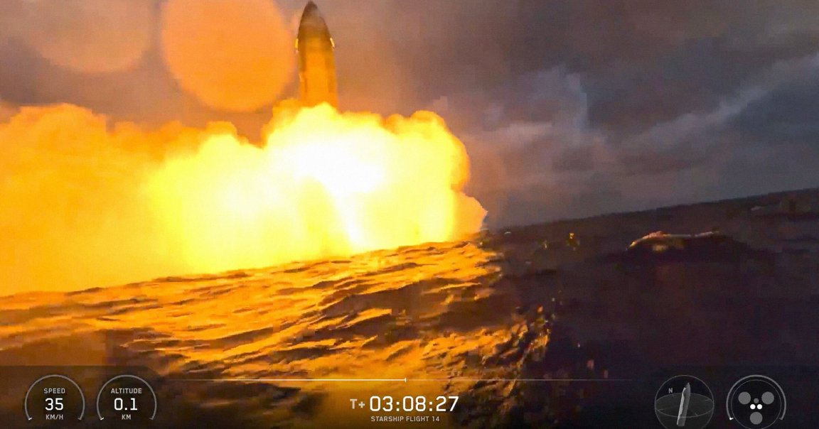 A screenshot of SpaceX's recent Starship test launch.
