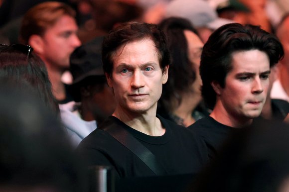 A photo shows the biohacker Bryan Johnson.