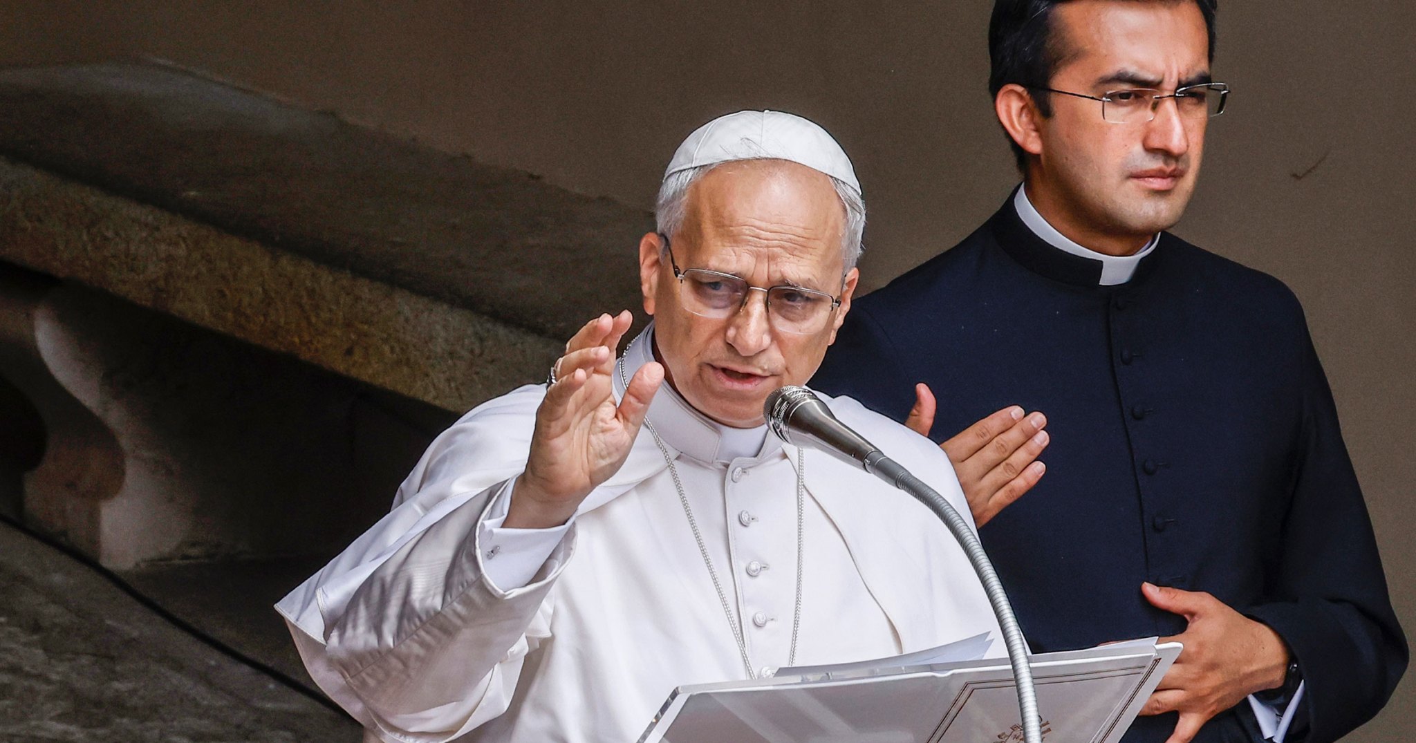futurism.com - Maggie Harrison Dupré - Pope Leo Comes Out Swinging Against AI Personhood
